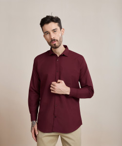 VRAJTEX FAB Men Solid Casual Maroon Shirt