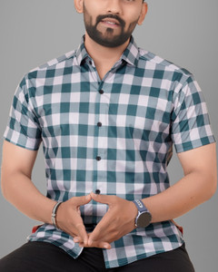 Voroxy Men Checkered Casual Dark Green Shirt