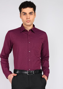 Raymond पुरुषों के लिए सॉलिड फॉर्मल मैरून  शर्ट