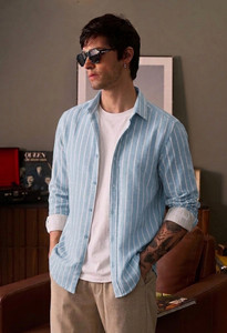 WE KAIKA Men Striped Casual Light Blue Shirt