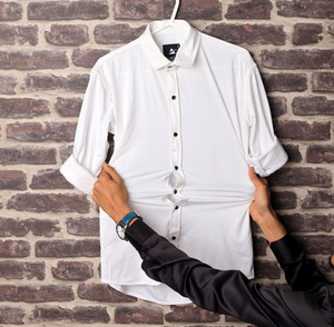 KriKan Men Solid Casual White Shirt