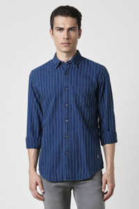 PETER ENGLAND Men Striped Casual Blue Shirt
