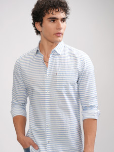 HIGHLANDER Men Printed Casual White, Blue Shirt
