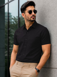 VeBNoR Men Solid Formal Black Shirt