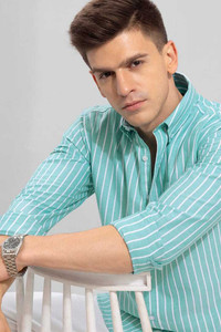 LUXURYCROWN Men Striped Casual Green Shirt