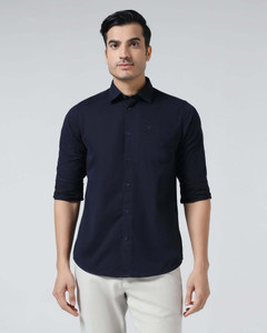 Blackberrys Men Solid Casual Blue Shirt