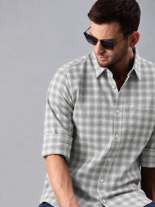 Roadster Men Checkered Casual Grey Shirt