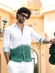 CAHOOT Men Color Block Casual Green Shirt - Image 6