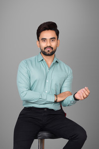 Voroxy Men Solid Formal Light Green Shirt