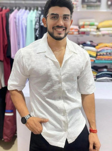 oquent Men Checkered Casual White Shirt