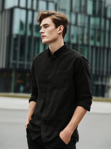 Urbano Fashion Men Solid Casual Black Shirt