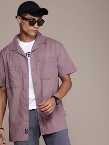 Roadster Men Solid Casual Maroon Shirt