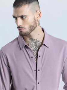 Snitch Men Solid Casual Purple Shirt