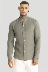 Snitch Men Solid Casual Grey Shirt