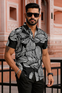 SEVENTEENSTITCH Men Floral Print Casual Black Shirt - Buy