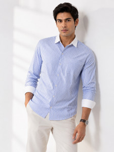 Lyphy Men Regular Fit Striped Spread Collar Casual Shirt
