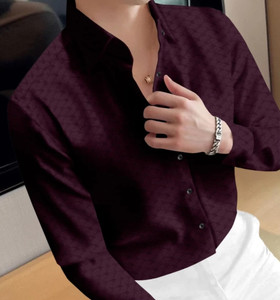 Lyphy Men Self Design Casual Purple Shirt
