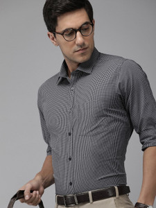 PARK AVENUE Men Checkered Formal Grey Shirt