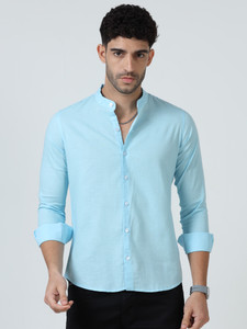 Resiro Men Solid Casual Light Blue Shirt