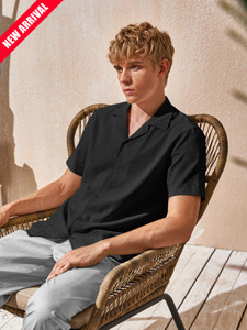 FUBACK Men Solid Casual Black Shirt