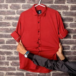 KriKan Men Solid Casual Maroon Shirt