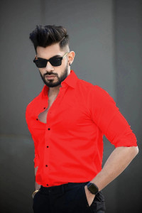 Vyzer Men Solid Formal Red Shirt