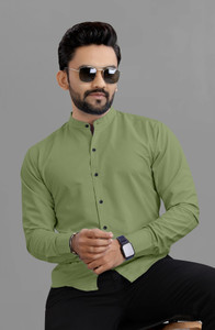 यूसोना Shirt