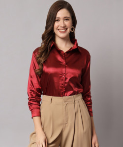 FUNDAY FASHION Women Solid Casual Maroon Shirt