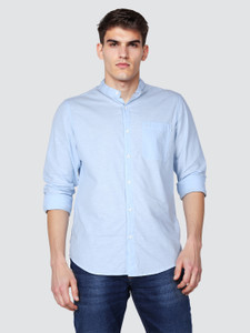 LEE Men Solid Casual Blue Shirt