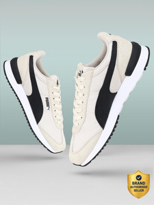 PUMA R78 Wind MU White Sneakers For Men - Image 6