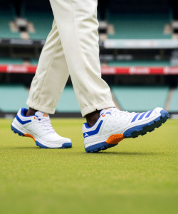 ADIDAS Crinu 23 M Cricket Shoes For Men