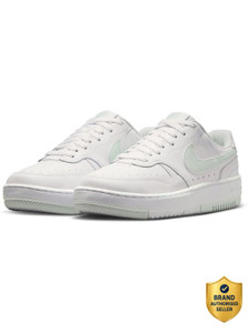 Nike Gamma Force Women's White Sneakers - Image 6