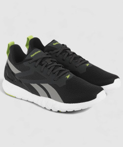 Reebok suje top