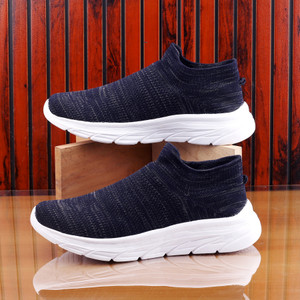 Sneakers clearance under 500