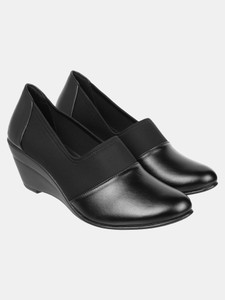 METRO Black Solid Pumps Heels Boots For Women