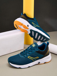 CAMPUS HURRICANE Running Shoes For Men