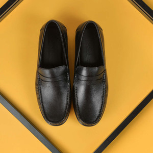 MOCHI Slip On For Men