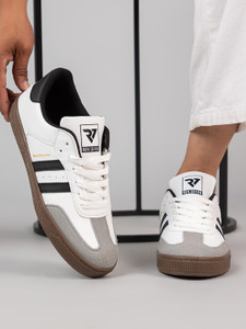 RUN SEVEN Sneakers For Men