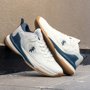 Adidas Shoes Upto 50 to 80 OFF on Adidas Sports Shoes Online