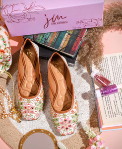 jm looks Stylish Traditional Punjabi Jutti for Women Jutis For Women