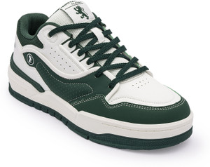 RED TAPE Low Cut Green Sneakers For Men - Image 1