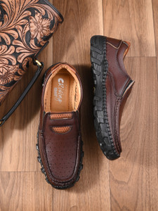 Rising Wolf Lightweight Comfort Extra Soft Summer Trendy Premium Stylish Party Slip On For Men