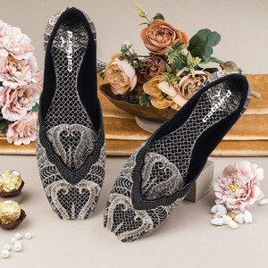 CATBIRD Embroidered Tradtional Flats Mojari, Ethnic Shoes, Punjabi Jutis For Women