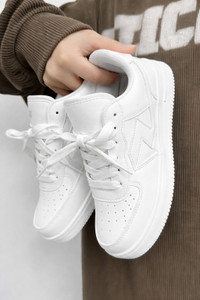 SnugZ Casual White Sneakers For Men - Image 6