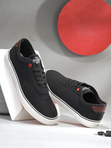 Roadster Men Black Solid Lightweight Canvas Comfortable Black Sneakers Shoes Canvas Shoes For Men