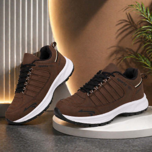 World Wear Footwear Exclusive Affordable Collection of Trendy & Stylish Sports Shoes Running Shoes For Men