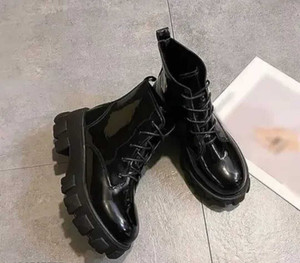 ZAPATOS Boots For Women
