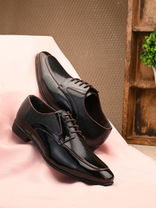 House of Pataudi Men pine textured petant leatherette formal lace up lace up derby shoes Derby For Men