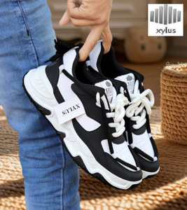Xylus BLACK & WHITE SHOES PREMIUM QUALITY CASUAL SNEAKERS GYM SHOES FOR UNISEX Sneakers For Men