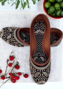 MK CRAFT Ethnic Comfortable Embroidred Juttis For Women Jutis For Women